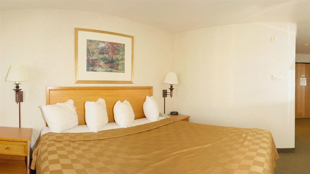 Quality Inn&Suites Lodi Esterno foto